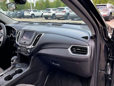 Used 2023 Chevrolet Equinox LT AWD/4WD image 13