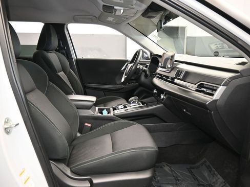 Used 2022 Mitsubishi Outlander ES image 41