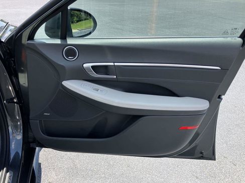 Used 2023 Hyundai Sonata Limited w/ Cargo Package image 34