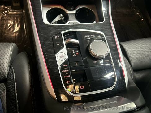 Used 2024 BMW X5 M60i AWD/4WD image 17