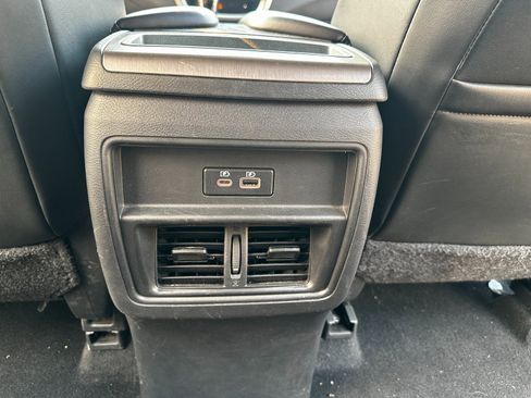 Used 2023 Nissan Murano SV image 14