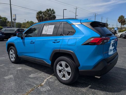 Used 2019 Toyota RAV4 XLE w/ Convenience Package image 5