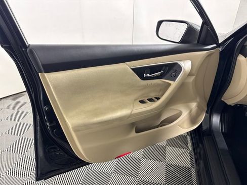 Used 2015 Nissan Altima 2.5 S w/ Sport Value Package image 26