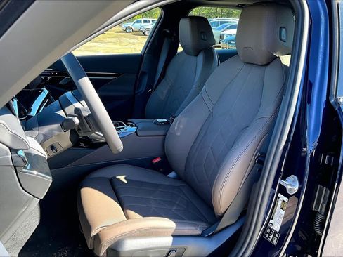 New 2026 BMW 530i xDrive w/ M Sport Package image 7