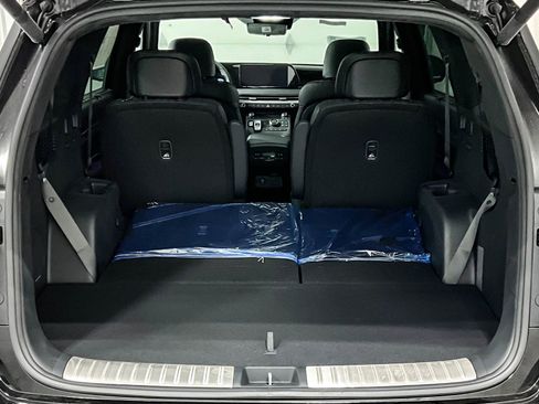 Certified 2025 Hyundai Palisade Calligraphy image 9