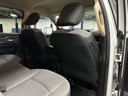 Used 2019 RAM 3500 Big Horn AWD/4WD image 18
