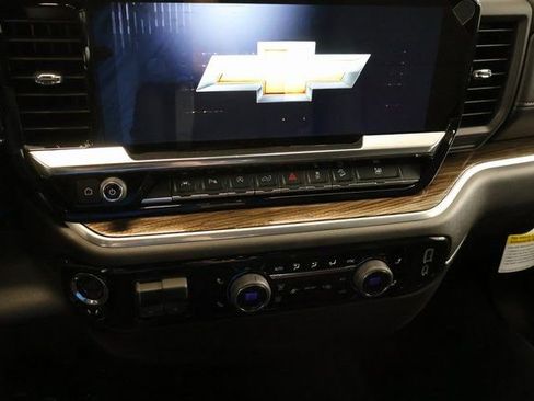 New 2026 Chevrolet Silverado 1500 LT image 18