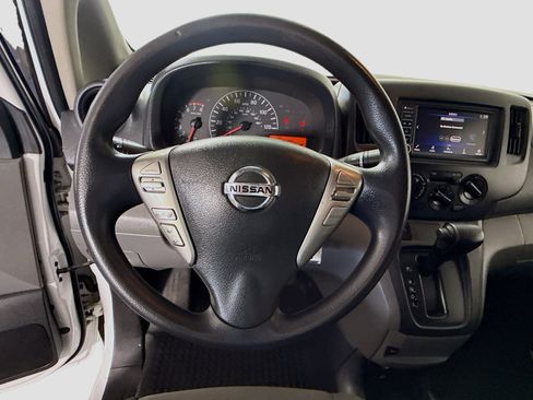 Used 2020 Nissan NV200 S image 13