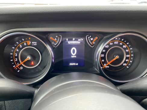 Used 2021 Jeep Wrangler Sport image 24