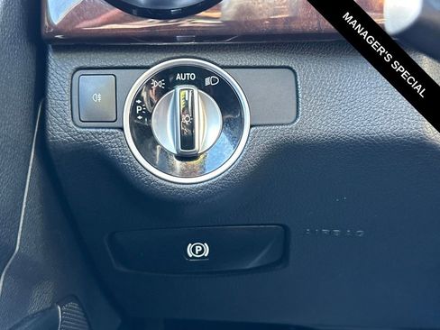 Used 2013 Mercedes-Benz GLK 350 4MATIC image 29