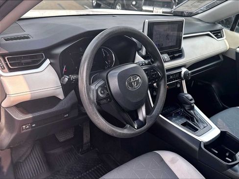 Used 2023 Toyota RAV4 XLE w/ Convenience Package FWD image 15