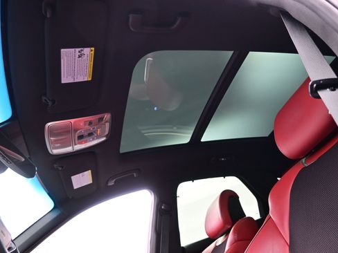 Certified 2023 Genesis GV70 2.5T w/ Sport Prestige Package image 18