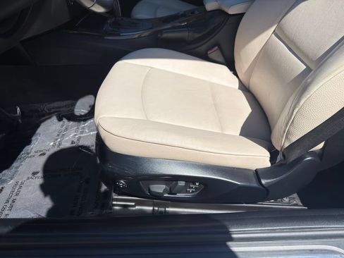 Used 2011 BMW 328i Convertible RWD image 14