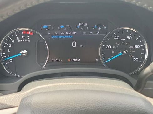 Used 2022 Ford F250 Lariat w/ Lariat Ultimate Package AWD/4WD image 12