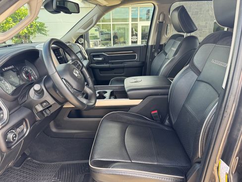 Used 2023 RAM 2500 Laramie AWD/4WD image 10