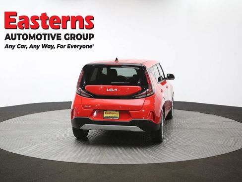 Used 2023 Kia Soul LX w/ Option Group 015 FWD image 38