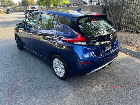 Used 2023 Nissan Leaf S FWD image 5