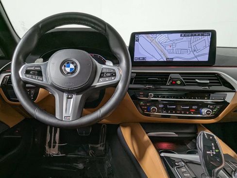 Certified 2023 BMW 530i xDrive w/ M Sport Package AWD/4WD image 23
