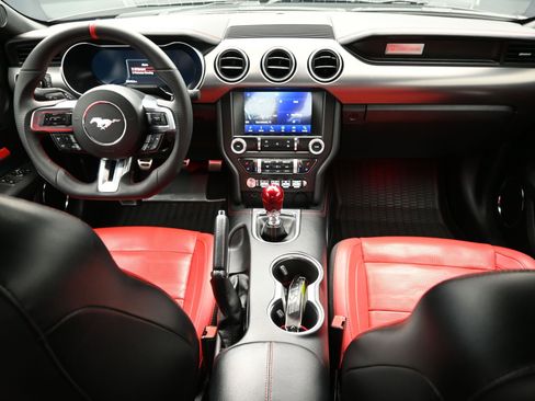 Used 2021 Ford Mustang GT Premium w/ Equipment Group 401A image 13