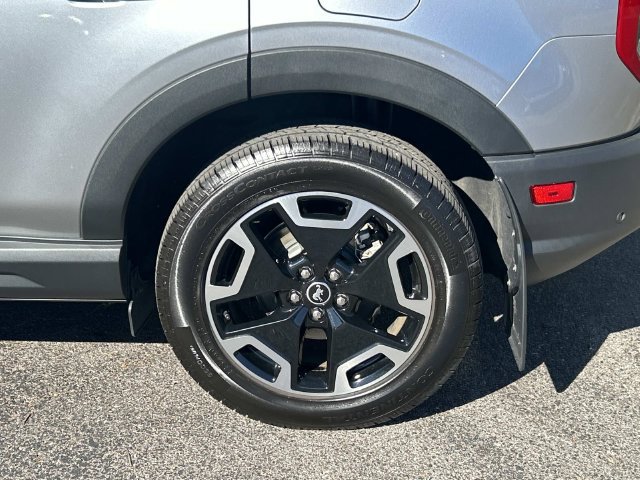 Used 2023 Ford Bronco Sport Outer Banks w/ Tech Package AWD/4WD image 12