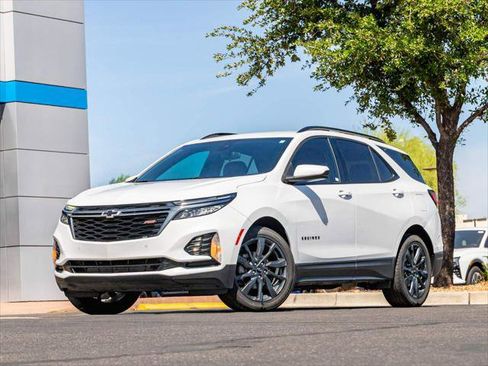 Certified 2022 Chevrolet Equinox RS image 1