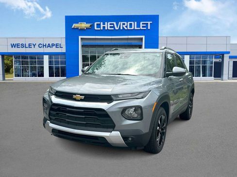 Certified 2023 Chevrolet TrailBlazer LT w/ Convenience Package FWD image 1