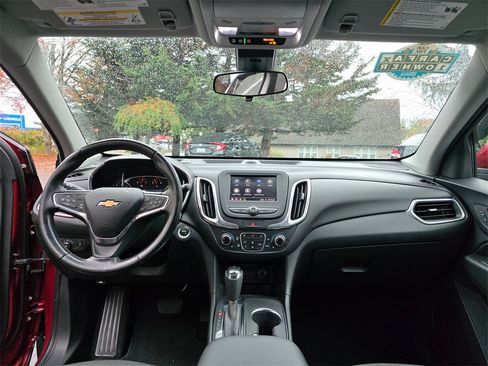 Used 2020 Chevrolet Equinox LT image 11