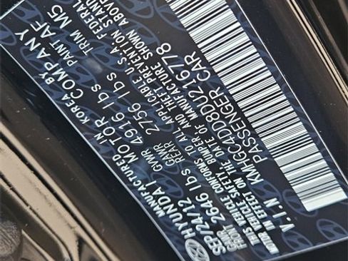 Used 2013 Hyundai Genesis 3.8 image 18