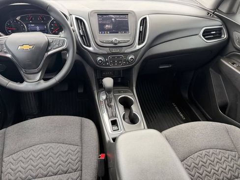 Used 2023 Chevrolet Equinox LT FWD image 19