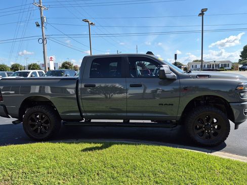 Used 2026 RAM 2500 Big Horn AWD/4WD image 4