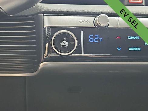 Certified 2024 Hyundai Ioniq 5 SEL RWD image 24