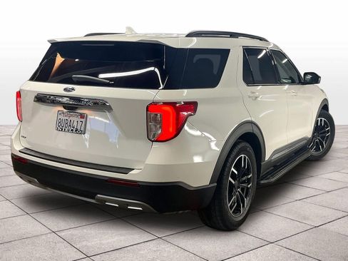 Used 2020 Ford Explorer XLT w/ Equipment Group 202A image 14