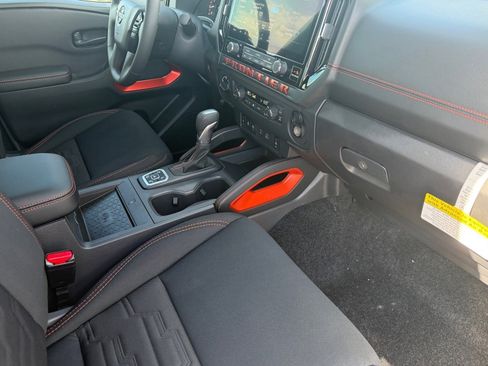New 2026 Nissan Frontier PRO-4X w/ Pro-4x Convenience Package image 10