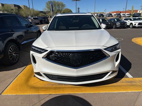 Used 2023 Acura MDX SH-AWD w/ Technology Package image 2