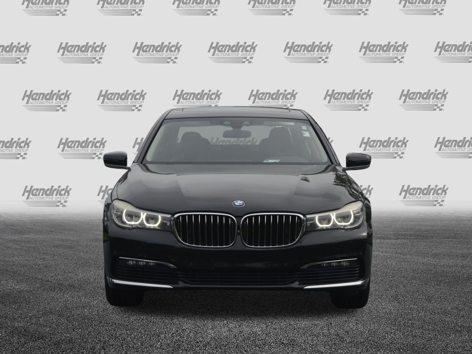 Used 2017 BMW 740i RWD image 2