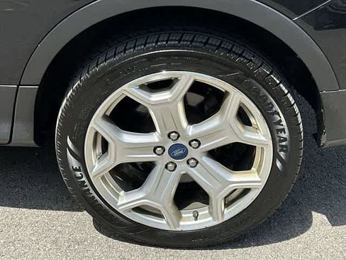 Used 2019 Ford Escape Titanium AWD/4WD image 5
