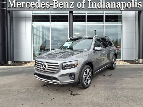 New 2026 Mercedes-Benz GLB 250 4MATIC image 1