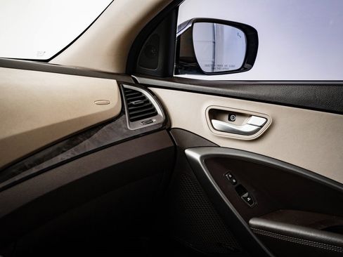 Used 2017 Hyundai Santa Fe Sport image 41