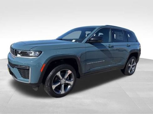 New 2026 Jeep Grand Cherokee Limited AWD/4WD image 3