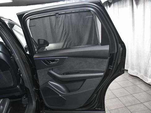 Used 2025 Audi SQ7 Premium Plus image 16