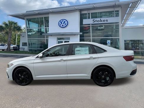 New 2026 Volkswagen Jetta SE image 7