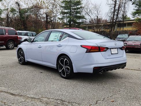 New 2025 Nissan Altima 2.5 SR w/ SR Premium Package image 3