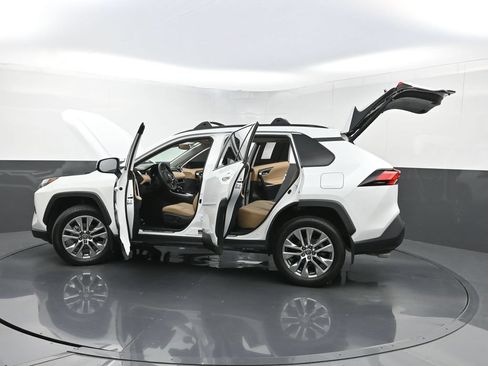 Used 2024 Toyota RAV4 XLE Premium FWD image 35