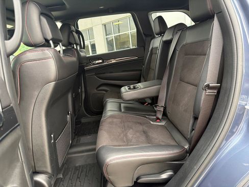 Used 2020 Jeep Grand Cherokee Trailhawk AWD/4WD image 18