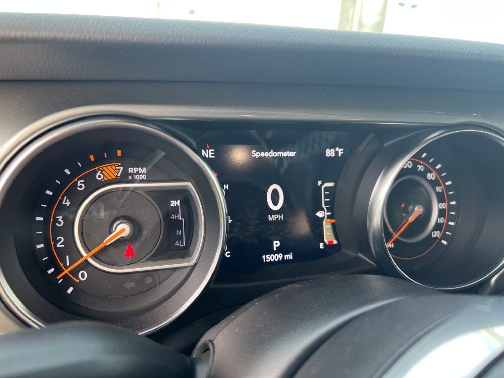 Used 2023 Jeep Wrangler Unlimited Sahara AWD/4WD image 26