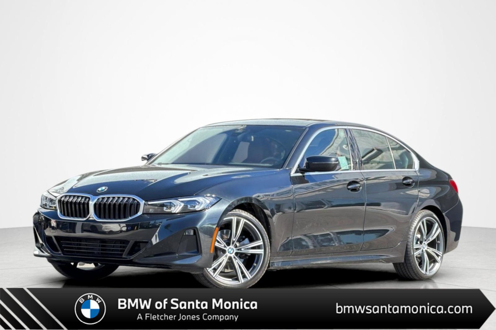 Used 2024 BMW 330i Sedan w/ Premium Package RWD image 1