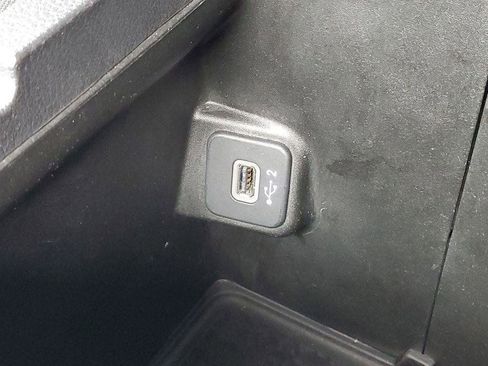 Used 2018 Jeep Wrangler Unlimited Sport S image 18