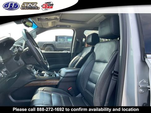 Used 2019 GMC Yukon XL Denali w/ Denali Ultimate Package AWD/4WD image 10