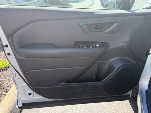 Used 2026 Subaru Forester Premium image 11