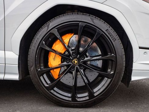 Used 2023 Lamborghini Urus S AWD/4WD image 34